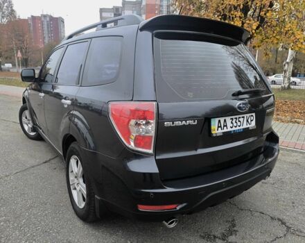 Серый Субару Форестер, объемом двигателя 2 л и пробегом 197 тыс. км за 8300 $, фото 5 на Automoto.ua