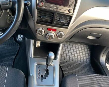 Серый Субару Форестер, объемом двигателя 2.5 л и пробегом 175 тыс. км за 8500 $, фото 3 на Automoto.ua