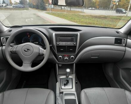 Серый Субару Форестер, объемом двигателя 2 л и пробегом 197 тыс. км за 8300 $, фото 13 на Automoto.ua