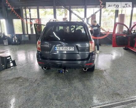 Сірий Субару Forester, об'ємом двигуна 2.46 л та пробігом 207 тис. км за 8700 $, фото 1 на Automoto.ua