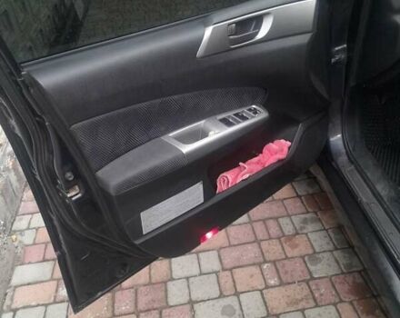 Серый Субару Форестер, объемом двигателя 1.99 л и пробегом 209 тыс. км за 7700 $, фото 6 на Automoto.ua