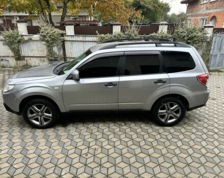 Серый Субару Форестер, объемом двигателя 2 л и пробегом 330 тыс. км за 7700 $, фото 3 на Automoto.ua