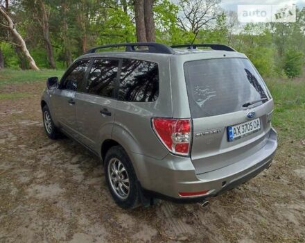 Сірий Субару Forester, об'ємом двигуна 1.99 л та пробігом 270 тис. км за 7300 $, фото 3 на Automoto.ua