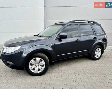 Серый Субару Форестер, объемом двигателя 2 л и пробегом 280 тыс. км за 7100 $, фото 5 на Automoto.ua