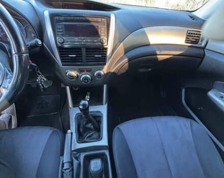 Серый Субару Форестер, объемом двигателя 1.99 л и пробегом 201 тыс. км за 7800 $, фото 12 на Automoto.ua