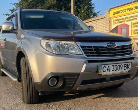 Серый Субару Форестер, объемом двигателя 2 л и пробегом 170 тыс. км за 8800 $, фото 2 на Automoto.ua