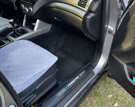 Сірий Субару Forester, об'ємом двигуна 2 л та пробігом 220 тис. км за 6600 $, фото 11 на Automoto.ua