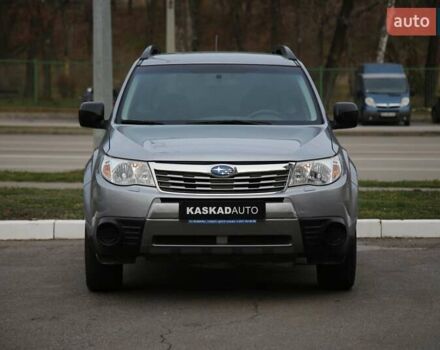 Серый Субару Форестер, объемом двигателя 2 л и пробегом 49 тыс. км за 11500 $, фото 1 на Automoto.ua