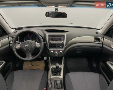 Серый Субару Форестер, объемом двигателя 2 л и пробегом 175 тыс. км за 8974 $, фото 8 на Automoto.ua