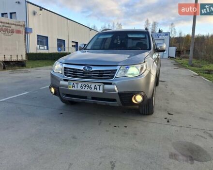 Серый Субару Форестер, объемом двигателя 2.5 л и пробегом 104 тыс. км за 10500 $, фото 1 на Automoto.ua