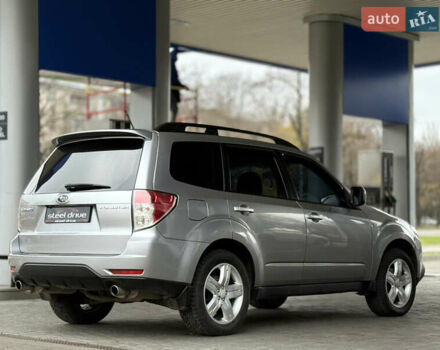 Серый Субару Форестер, объемом двигателя 2.46 л и пробегом 228 тыс. км за 8799 $, фото 5 на Automoto.ua