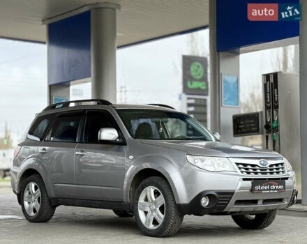 Серый Субару Форестер, объемом двигателя 2.46 л и пробегом 228 тыс. км за 8799 $, фото 2 на Automoto.ua