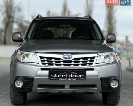 Серый Субару Форестер, объемом двигателя 2.46 л и пробегом 228 тыс. км за 8799 $, фото 1 на Automoto.ua