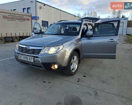 Серый Субару Форестер, объемом двигателя 2.5 л и пробегом 104 тыс. км за 10500 $, фото 11 на Automoto.ua