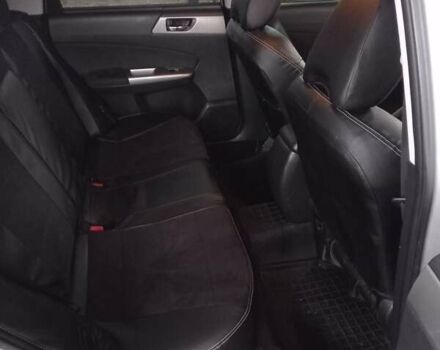 Сірий Субару Forester, об'ємом двигуна 2.46 л та пробігом 160 тис. км за 10000 $, фото 4 на Automoto.ua