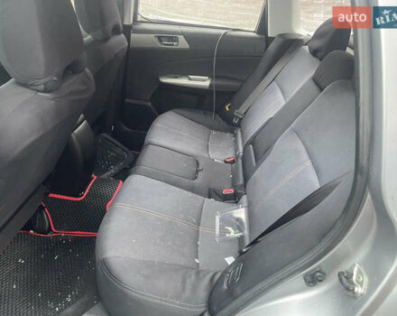 Сірий Субару Forester, об'ємом двигуна 2 л та пробігом 205 тис. км за 3000 $, фото 9 на Automoto.ua