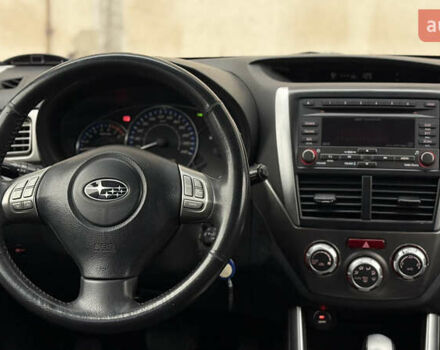 Серый Субару Форестер, объемом двигателя 2.46 л и пробегом 208 тыс. км за 9500 $, фото 24 на Automoto.ua