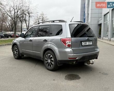 Сірий Субару Forester, об'ємом двигуна 2 л та пробігом 268 тис. км за 7900 $, фото 4 на Automoto.ua