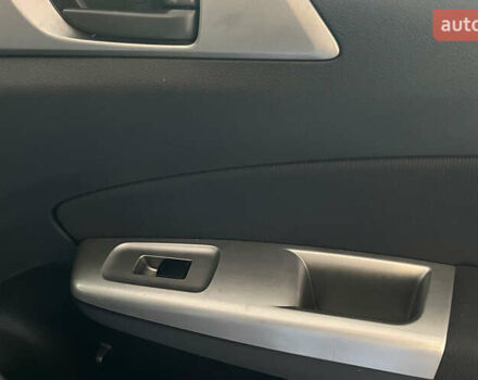 Серый Субару Форестер, объемом двигателя 2 л и пробегом 252 тыс. км за 7500 $, фото 22 на Automoto.ua