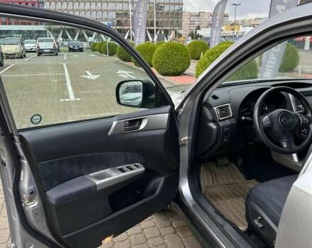 Сірий Субару Forester, об'ємом двигуна 2.5 л та пробігом 203 тис. км за 8100 $, фото 5 на Automoto.ua