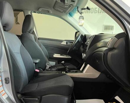 Серый Субару Форестер, объемом двигателя 2 л и пробегом 252 тыс. км за 7500 $, фото 20 на Automoto.ua