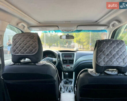 Сірий Субару Forester, об'ємом двигуна 1.99 л та пробігом 219 тис. км за 8000 $, фото 4 на Automoto.ua