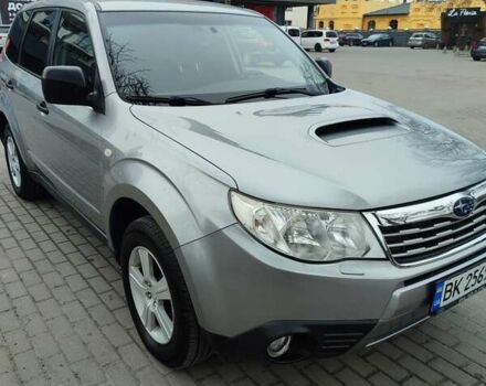 Сірий Субару Forester, об'ємом двигуна 1.99 л та пробігом 166 тис. км за 10300 $, фото 1 на Automoto.ua