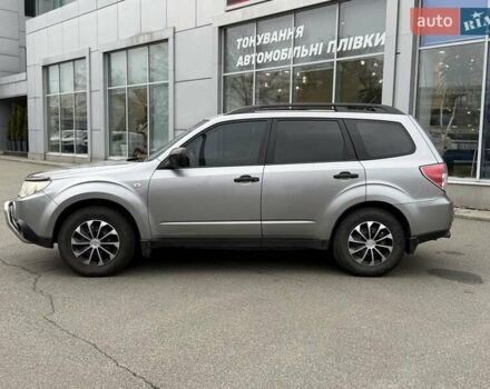 Сірий Субару Forester, об'ємом двигуна 2 л та пробігом 268 тис. км за 7900 $, фото 3 на Automoto.ua