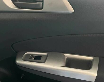 Серый Субару Форестер, объемом двигателя 2 л и пробегом 252 тыс. км за 7500 $, фото 22 на Automoto.ua