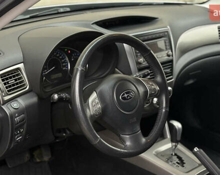 Серый Субару Форестер, объемом двигателя 2.46 л и пробегом 208 тыс. км за 9500 $, фото 17 на Automoto.ua