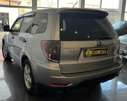 Серый Субару Форестер, объемом двигателя 2 л и пробегом 252 тыс. км за 7500 $, фото 4 на Automoto.ua