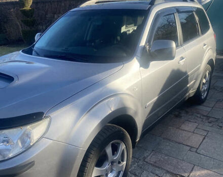 Серый Субару Форестер, объемом двигателя 2 л и пробегом 150 тыс. км за 9500 $, фото 1 на Automoto.ua