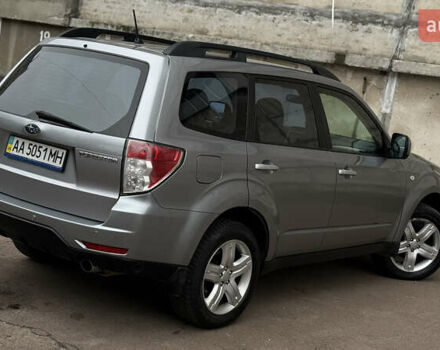 Серый Субару Форестер, объемом двигателя 2.46 л и пробегом 208 тыс. км за 9500 $, фото 16 на Automoto.ua
