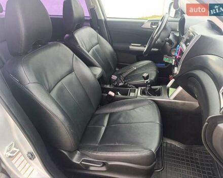 Серый Субару Форестер, объемом двигателя 1.99 л и пробегом 239 тыс. км за 8300 $, фото 10 на Automoto.ua