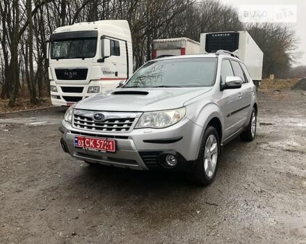 Сірий Субару Forester, об'ємом двигуна 2 л та пробігом 162 тис. км за 10300 $, фото 1 на Automoto.ua