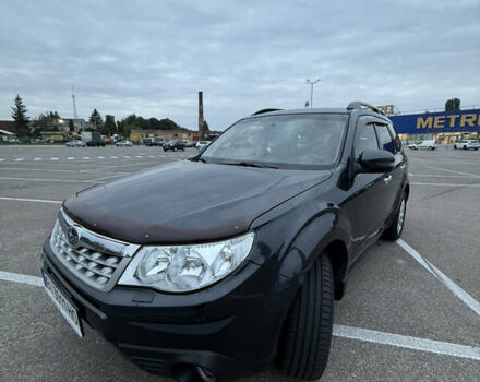 Серый Субару Форестер, объемом двигателя 2.5 л и пробегом 247 тыс. км за 9750 $, фото 2 на Automoto.ua