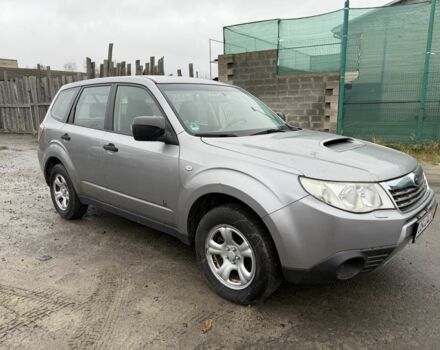 Серый Субару Форестер, объемом двигателя 2 л и пробегом 236 тыс. км за 3800 $, фото 2 на Automoto.ua