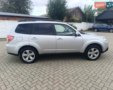 Серый Субару Форестер, объемом двигателя 1.99 л и пробегом 239 тыс. км за 8300 $, фото 3 на Automoto.ua