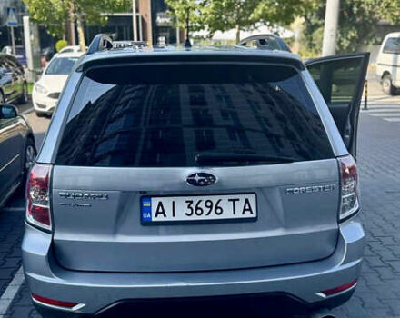 Сірий Субару Forester, об'ємом двигуна 2 л та пробігом 158 тис. км за 10499 $, фото 3 на Automoto.ua
