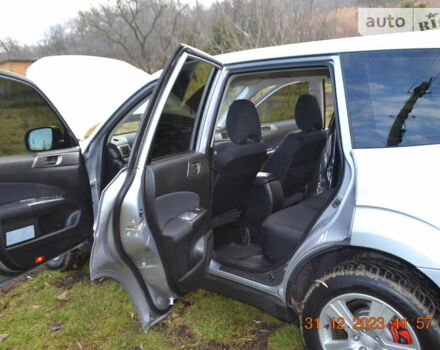 Сірий Субару Forester, об'ємом двигуна 2 л та пробігом 177 тис. км за 9400 $, фото 10 на Automoto.ua