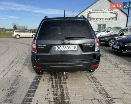 Сірий Субару Forester, об'ємом двигуна 1.99 л та пробігом 158 тис. км за 9750 $, фото 4 на Automoto.ua