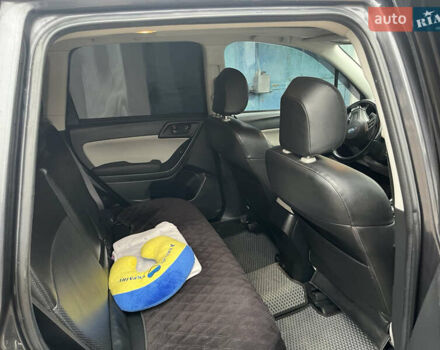 Сірий Субару Forester, об'ємом двигуна 2.5 л та пробігом 198 тис. км за 13000 $, фото 3 на Automoto.ua