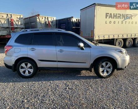 Серый Субару Форестер, объемом двигателя 2 л и пробегом 258 тыс. км за 17000 $, фото 3 на Automoto.ua