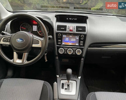 Серый Субару Форестер, объемом двигателя 1.99 л и пробегом 180 тыс. км за 15432 $, фото 4 на Automoto.ua