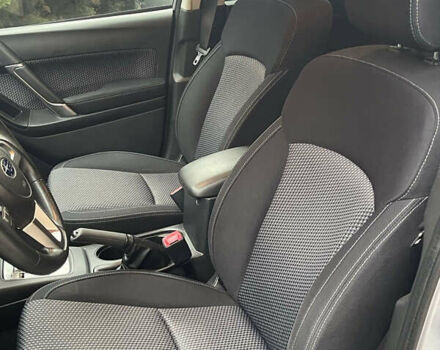 Серый Субару Форестер, объемом двигателя 1.99 л и пробегом 180 тыс. км за 15432 $, фото 6 на Automoto.ua