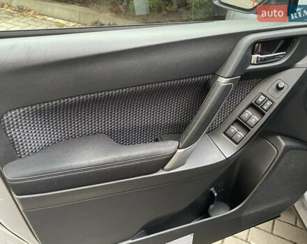 Серый Субару Форестер, объемом двигателя 1.99 л и пробегом 180 тыс. км за 15432 $, фото 9 на Automoto.ua