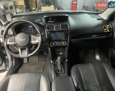 Сірий Субару Forester, об'ємом двигуна 2 л та пробігом 184 тис. км за 16350 $, фото 4 на Automoto.ua