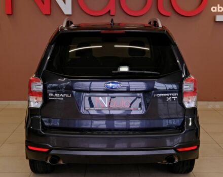 Серый Субару Форестер, объемом двигателя 2 л и пробегом 175 тыс. км за 20900 $, фото 5 на Automoto.ua