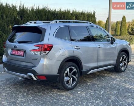 Серый Субару Форестер, объемом двигателя 2.5 л и пробегом 17 тыс. км за 25900 $, фото 4 на Automoto.ua