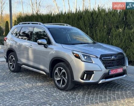 Серый Субару Форестер, объемом двигателя 2.5 л и пробегом 17 тыс. км за 25900 $, фото 2 на Automoto.ua
